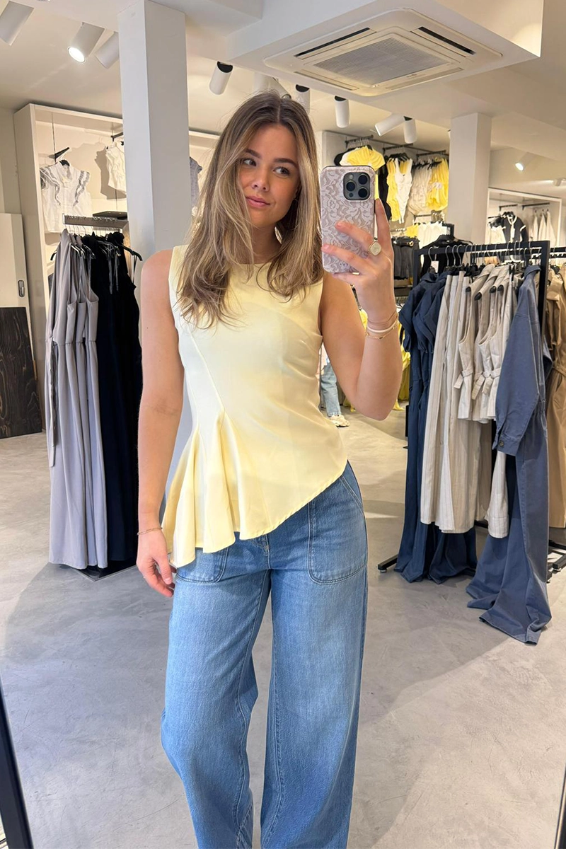 Lilly top