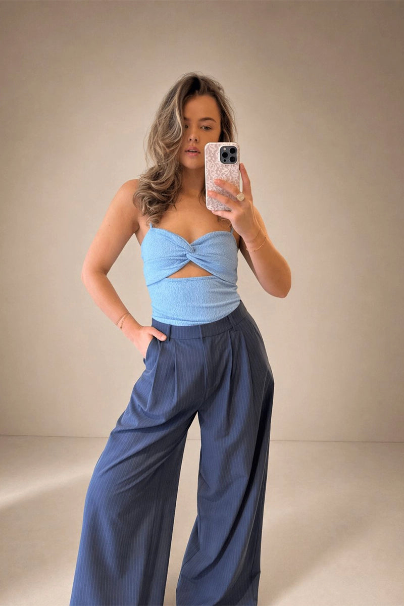 Elegante twist body